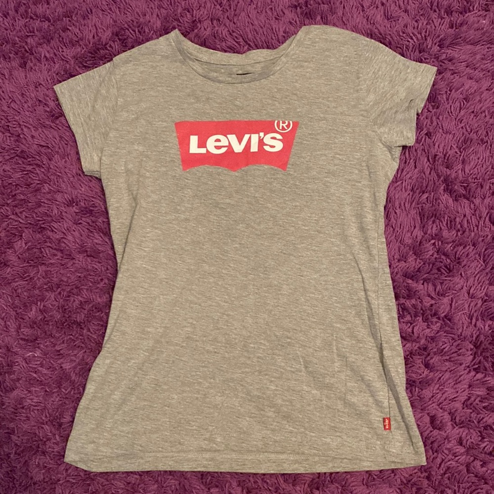 Girls Levi’s shirt